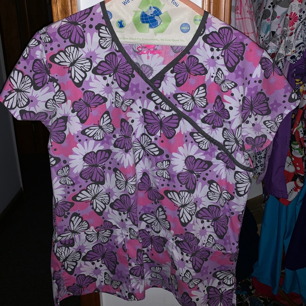 Scrub Top